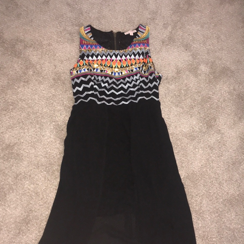 Fun Dress!!! - Picture 2 of 4